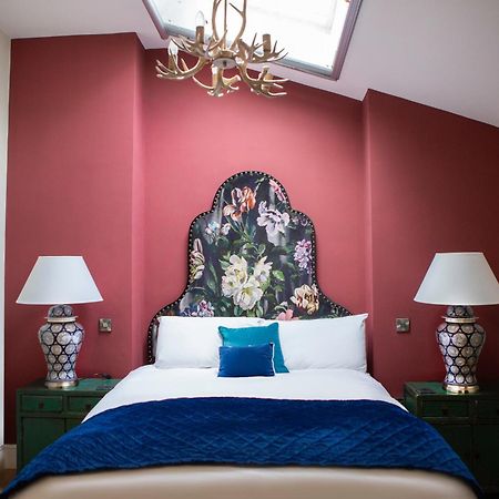 Hotel The Wyvill Arms à Leyburn Extérieur photo